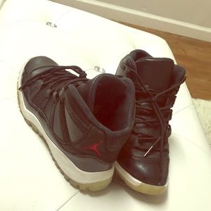 Jordan 11 black they run small